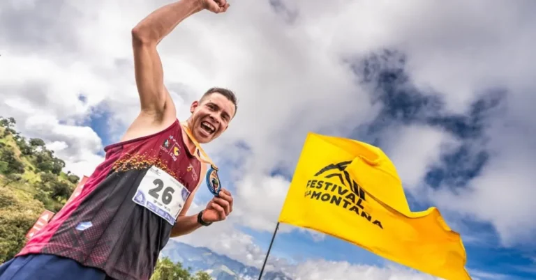 FACEBOOK 2025 (28)
